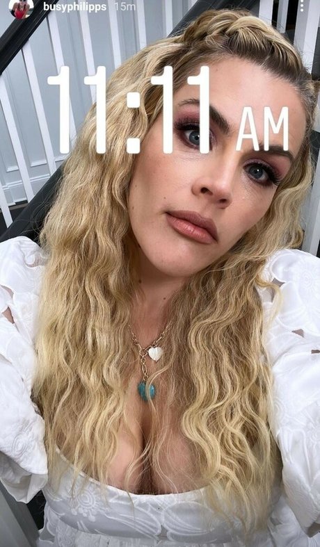 Busy Phillips star free gallery