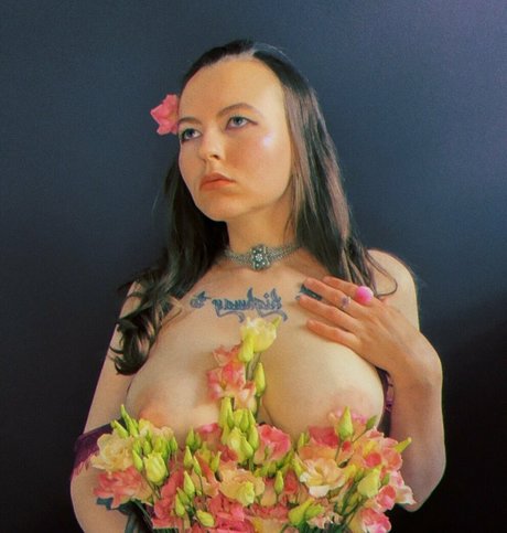 sisuuz sexy model pictures