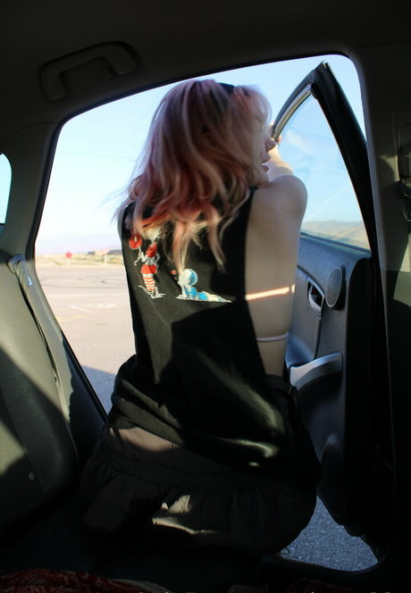 skinny shemale onlyfans hot pictures