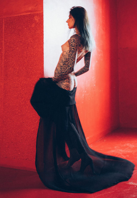 Noemie Doragon star best pictures