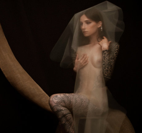 Noemie Doragon star high quality photo