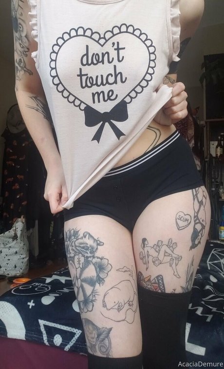 molotovcocktease star hot image