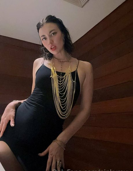 pinkyroxy nude star galleries