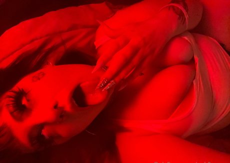 saggy milf onlyfans porno picture