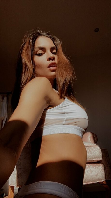 sironinena pornstar pretty picture