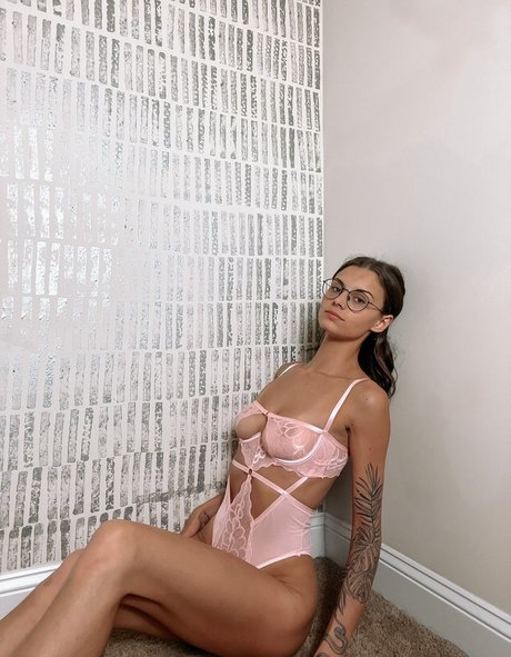 Nicoleshampoo pretty actress picture