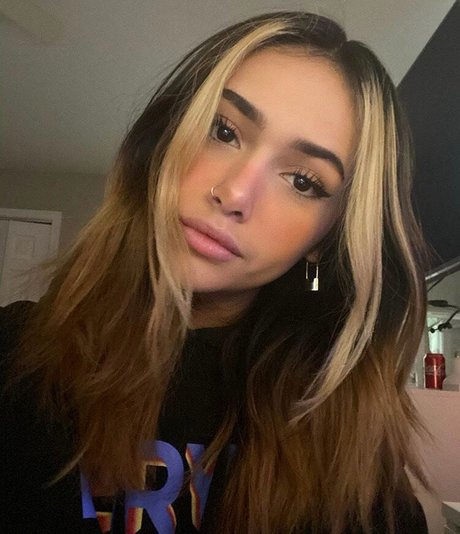 Demisux pornstar hd pictures