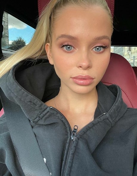 Alla Bruletova sexy model pic