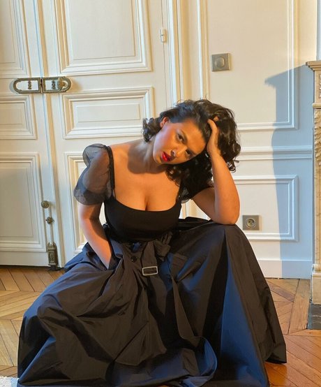 Khatia Buniatishvili perfect actress gallery