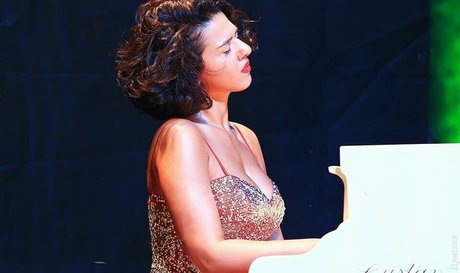Khatia Buniatishvili best star pics