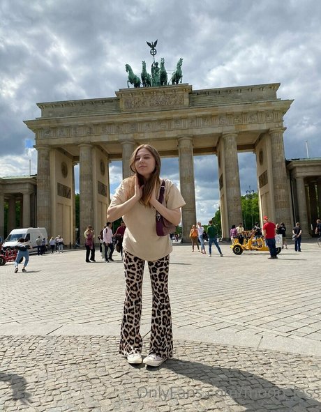 moon less best pornstar pic