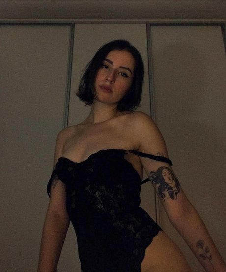 Marianna Tondolo naked model picture