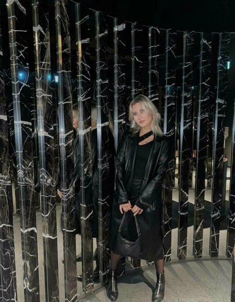 babyyzoeyy hot actress gallery