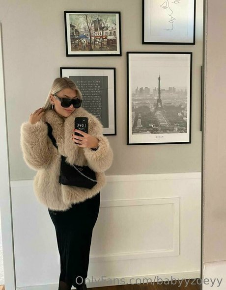 babyyzoeyy Quick model image