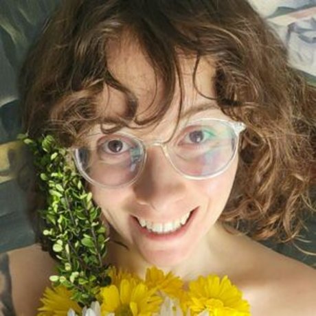 tiffany tucked model top image