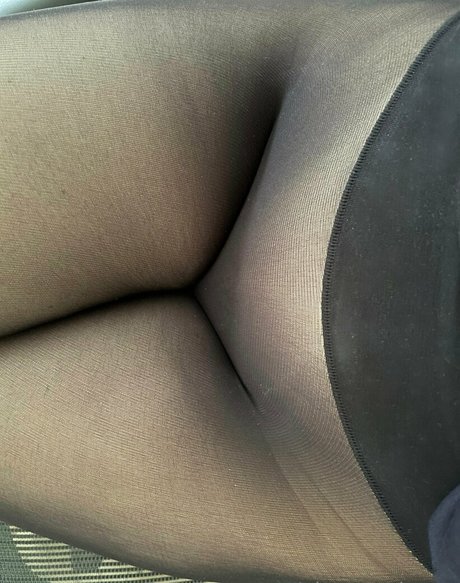 _elaena_ xxx model picture