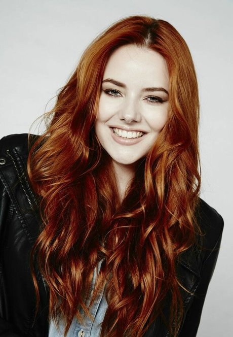 Ash Millman porn model photos