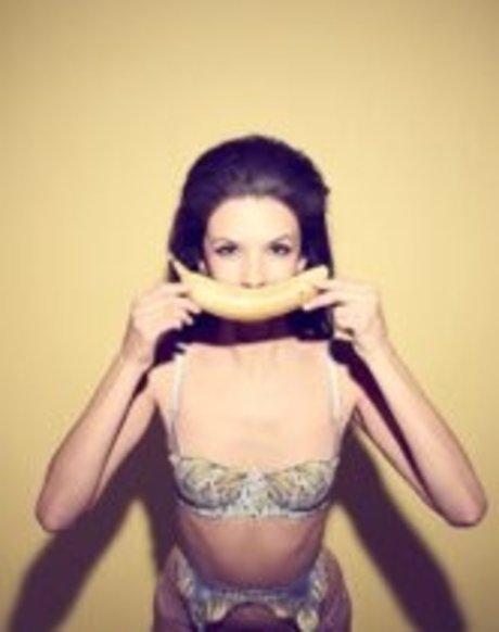 Alice Greczyn erotic star picture