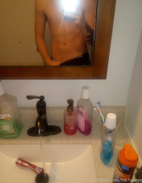 hot hunter model xxx image