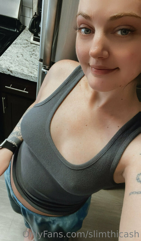 slimthicash erotic pornstar picture