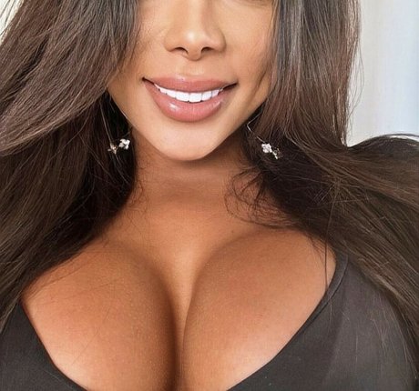 Aghata Ambrozio erotic star img