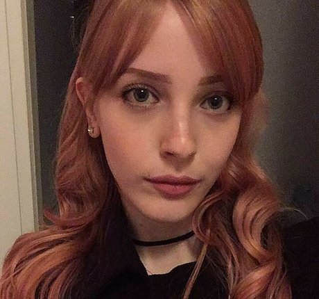 Agnese Innocente naked actress galleries