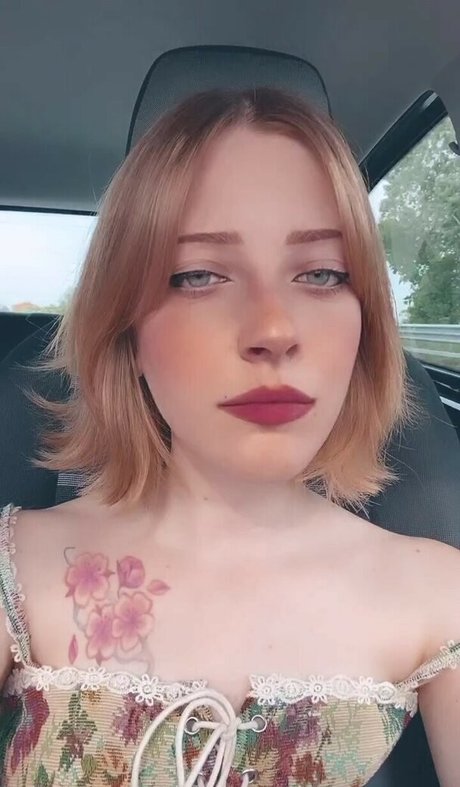 deepthroat teen onlyfans hot images