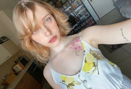 Agnese Innocente hot actress pictures