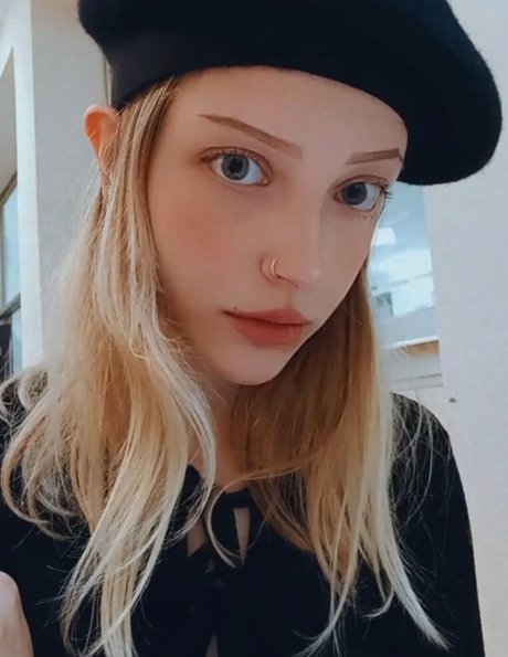 Agnese Innocente high quality star pic