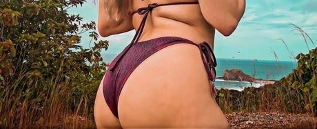 assloversfree model top img