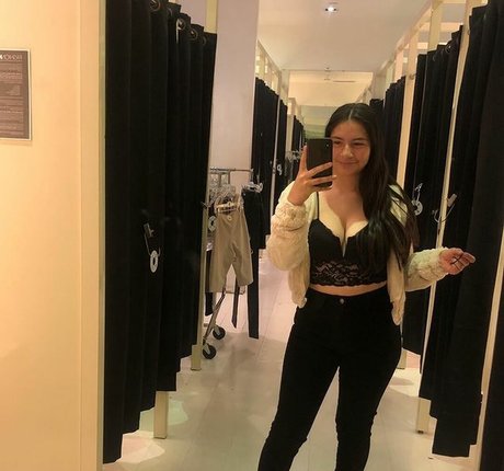 Kmami69 nude star photo