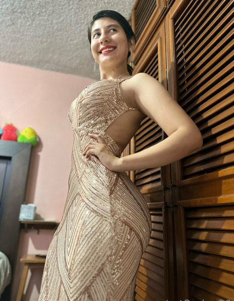 Art3misa00 xxx model pictures