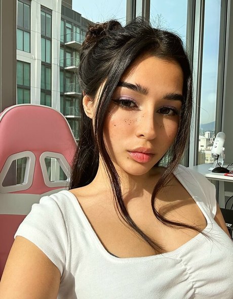 Rachel Raiychu art pornstar photos