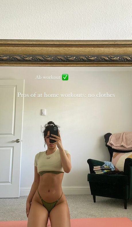 Melissa Estrella free model pictures