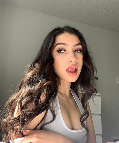 Melissa Estrella xxx pornstar galleries