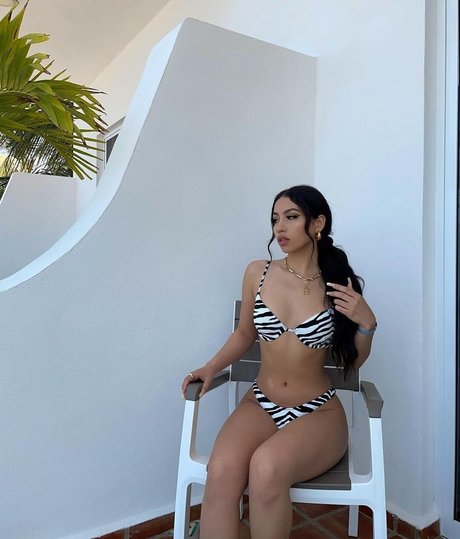 Melissa Estrella art actress photo