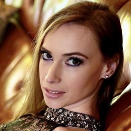 Nerudek high quality actress gallery