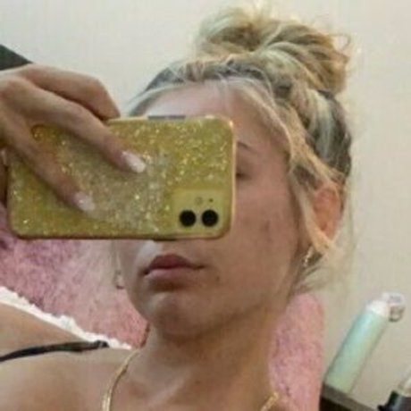 emilywillis18 xxx model img