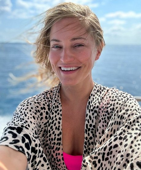 pregnant teacher onlyfans sexy naked photo