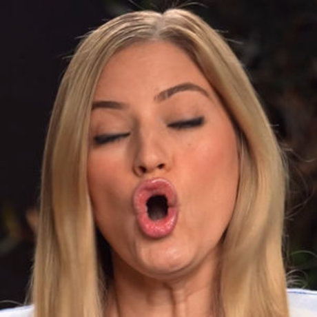 iJustine xxx pornstar pic