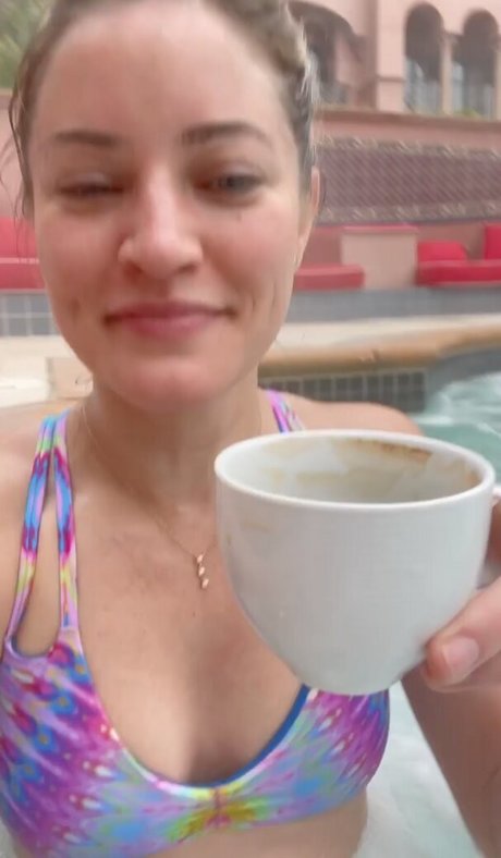 iJustine porn model pictures