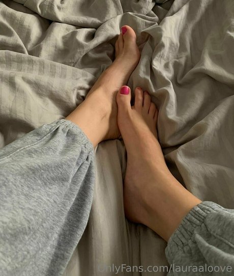 lauraaloove sexy actress archive