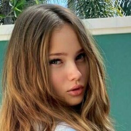 evaanna free of free actress img