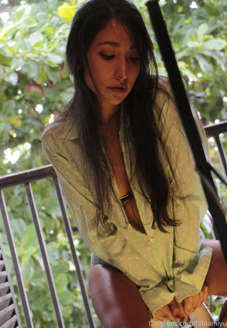 Bia Miyuki Quick model image