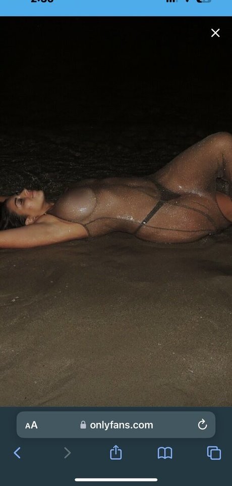 Lyss Savage erotic star pics