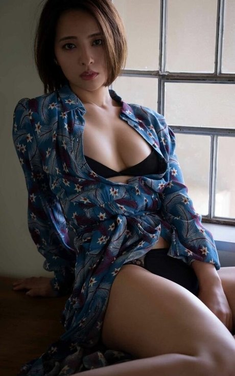 Ayame Misaki hd actress pics