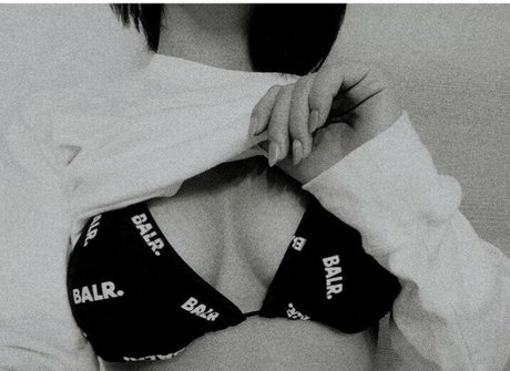 Ayame Misaki star porn photos