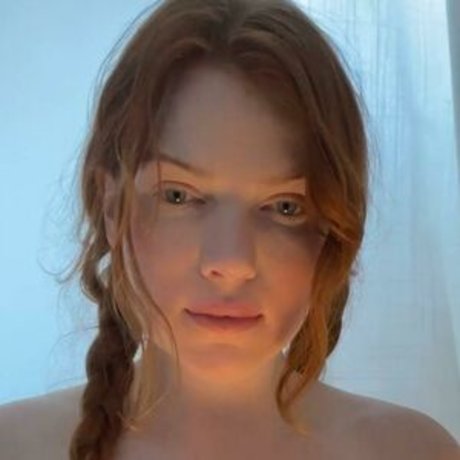 YourLittleRedhead model porn image