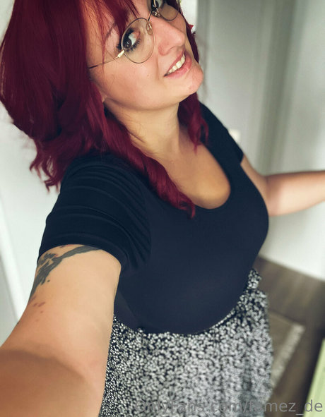 tattooed shemale onlyfans best photos