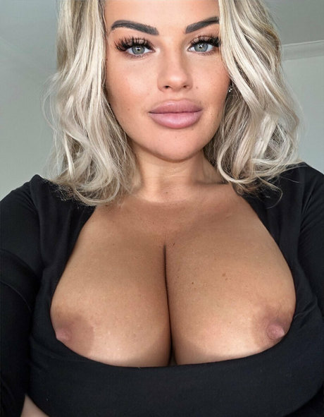 watchmynudes star erotic photos